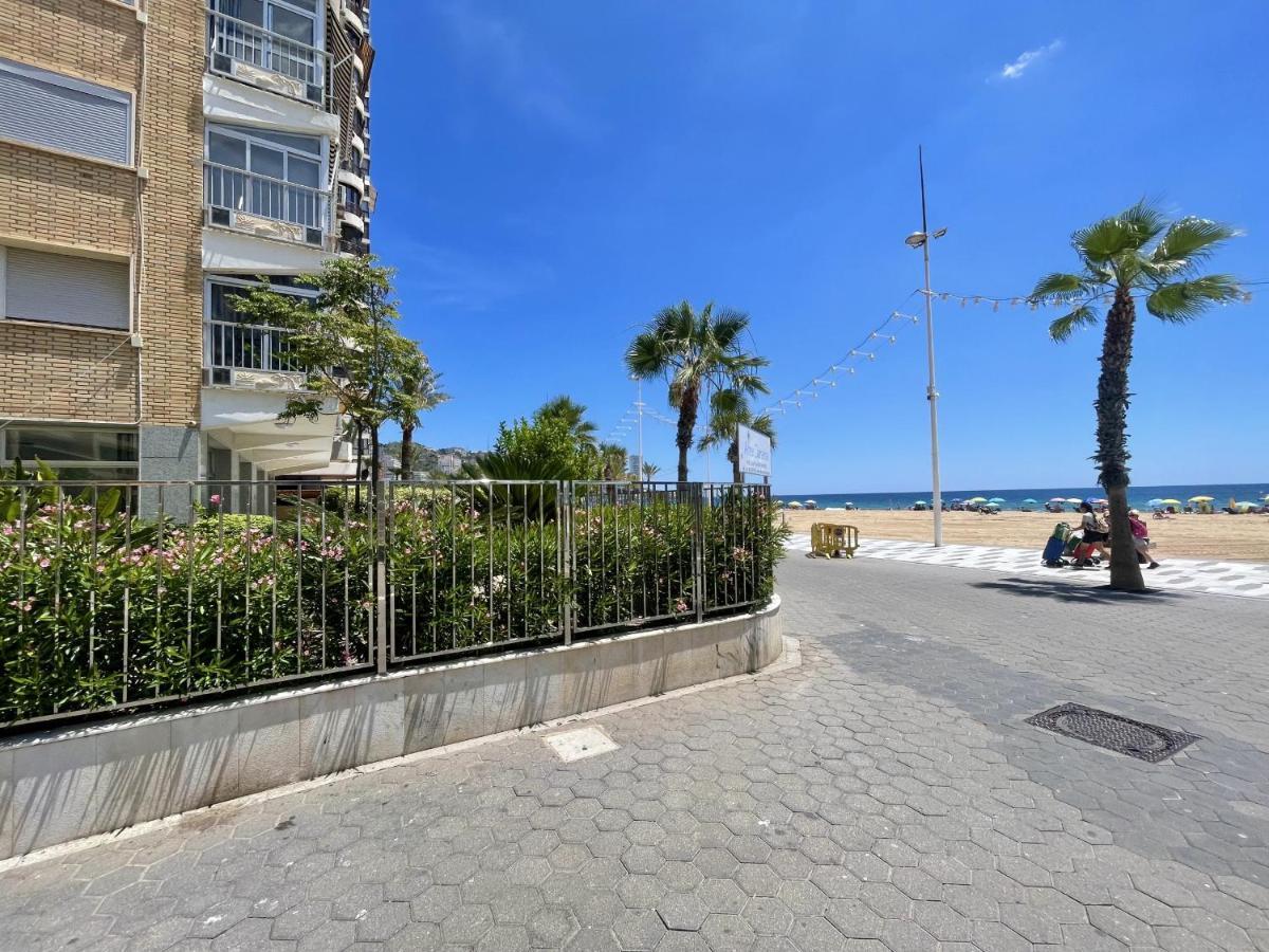 Tor Maraya Seafront Levante Beach Бенидорм Экстерьер фото