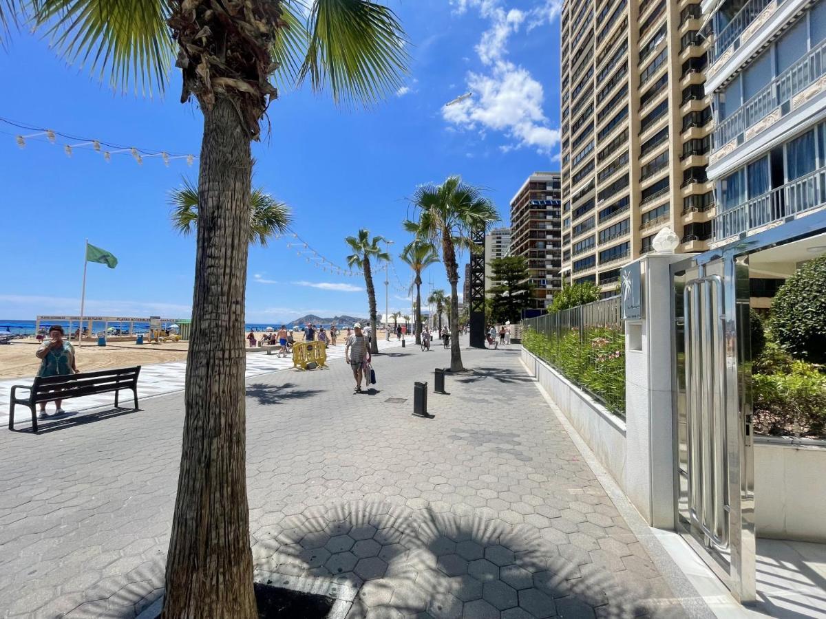 Tor Maraya Seafront Levante Beach Бенидорм Экстерьер фото